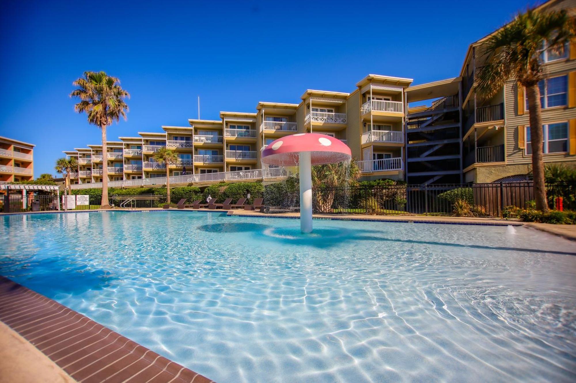 Sea-Renity Heated Pools Steps To The Beach ガルベストン エクステリア 写真