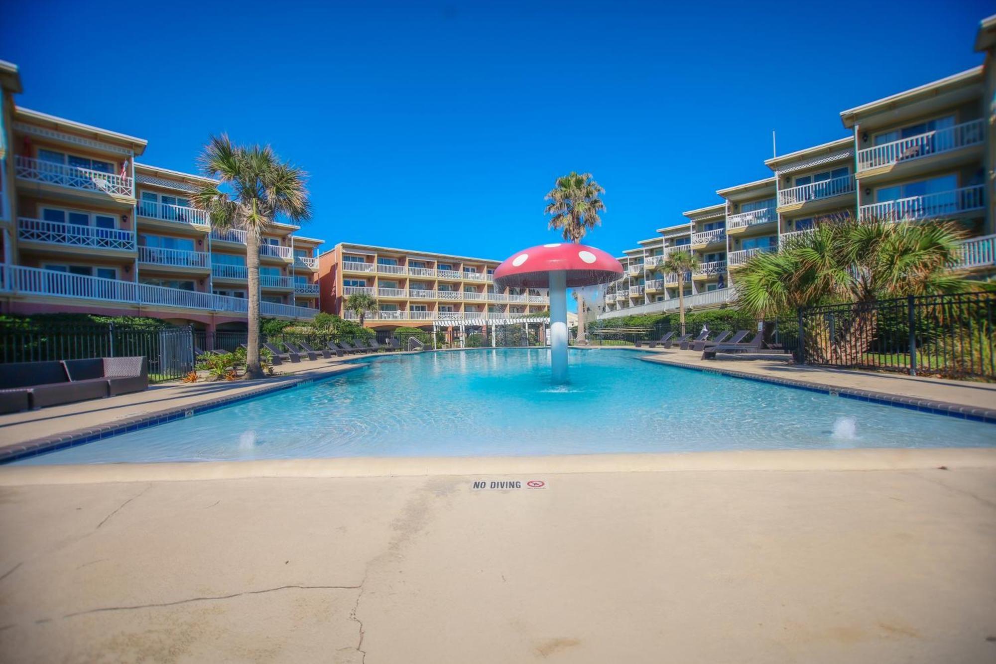 Sea-Renity Heated Pools Steps To The Beach ガルベストン エクステリア 写真